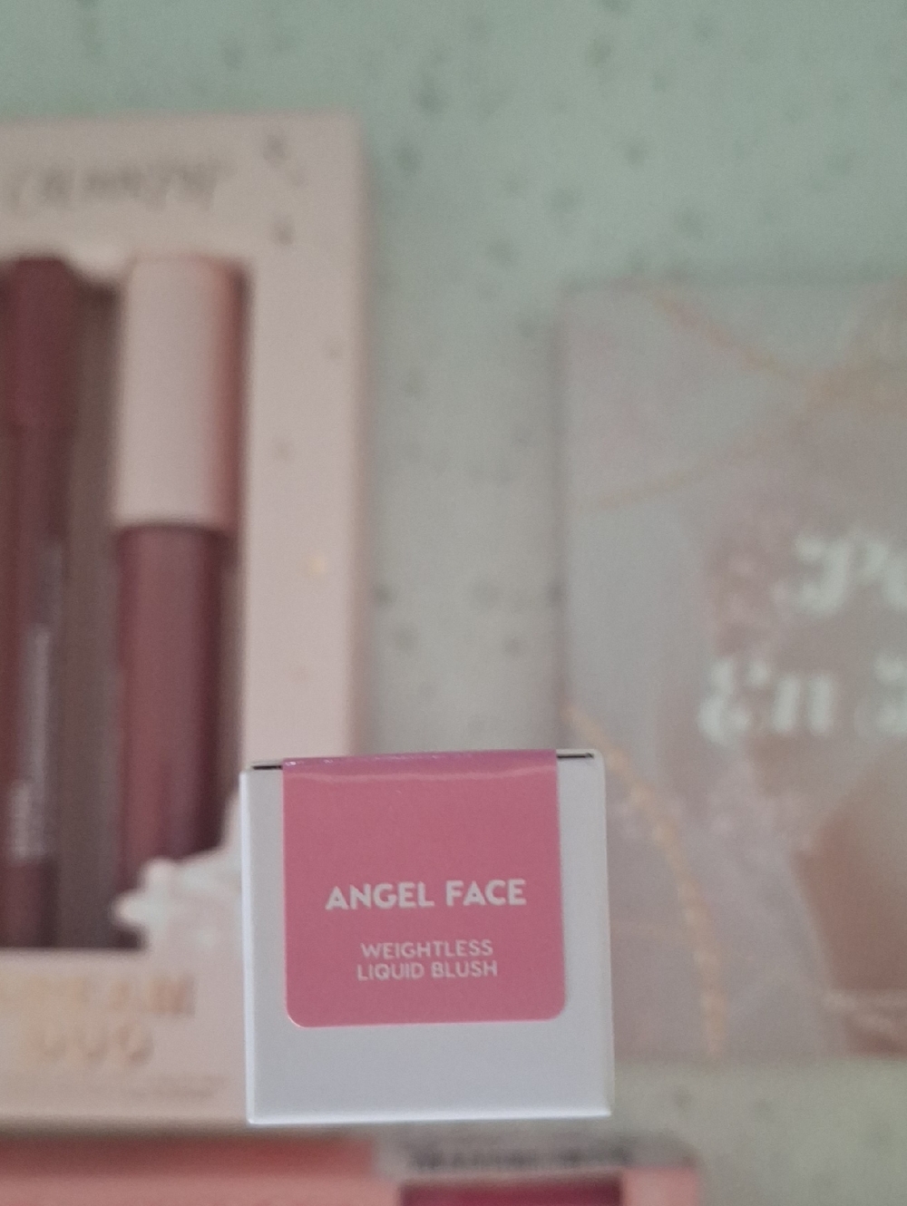 ColourPop Bundle - Picture 16 of 16